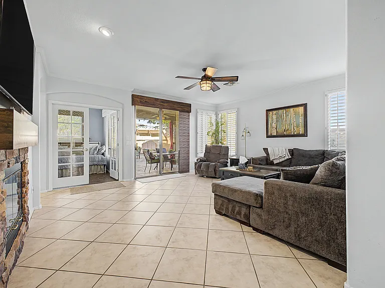 1622 W Nighthawk Way — Photo 11
