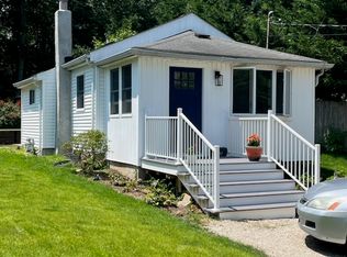 33 Goldenrod Ave, Northport, NY 11768