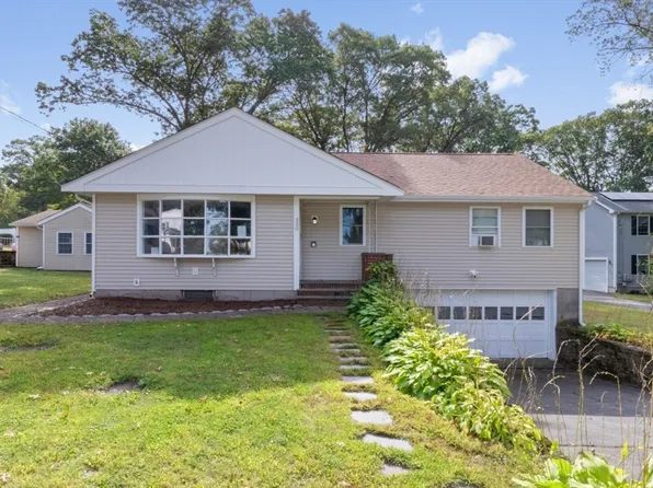 330 Brown St, Attleboro, MA 02703