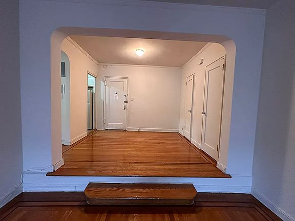 4th image of 6911 Yellowstone Blvd APT A33