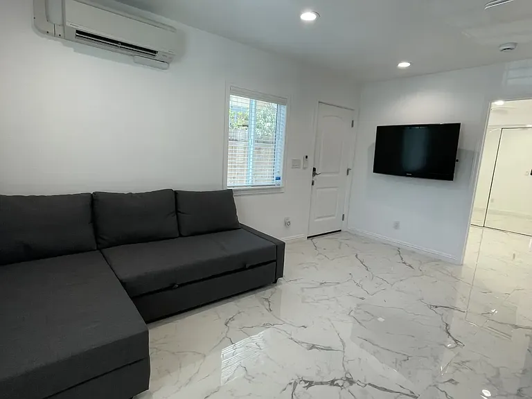 1521 W Cerritos Ave — Photo 2
