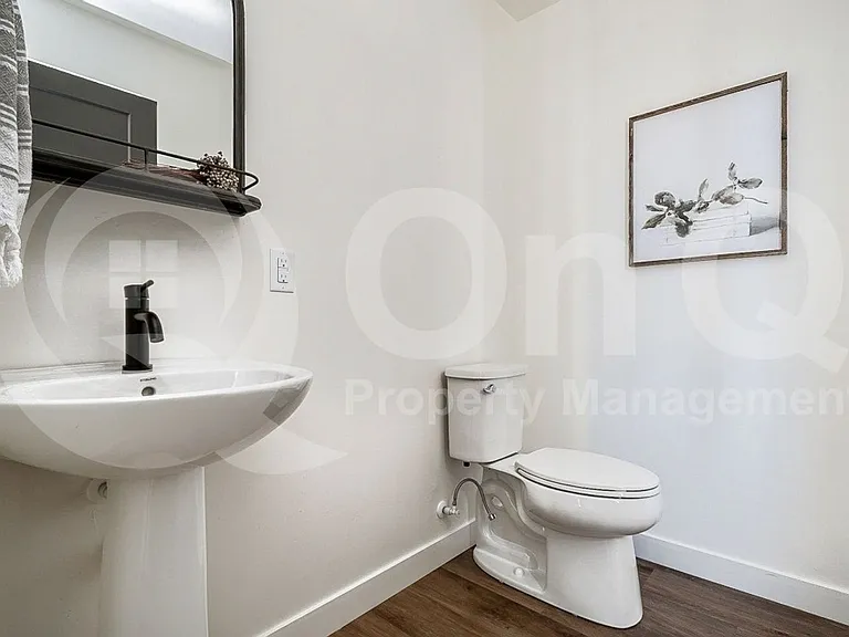 1443 E Osborn Rd #5 — Photo 13