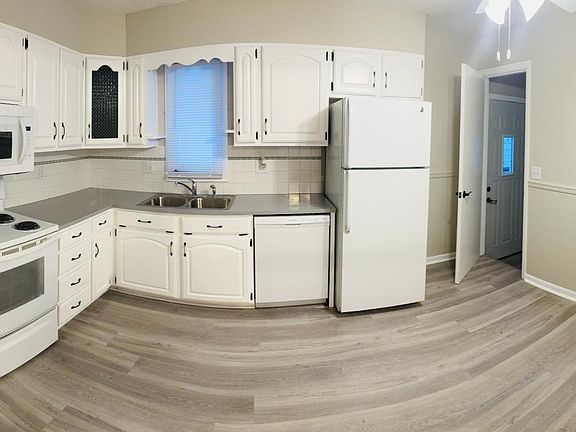 4th image of 8706 Westridge Dr