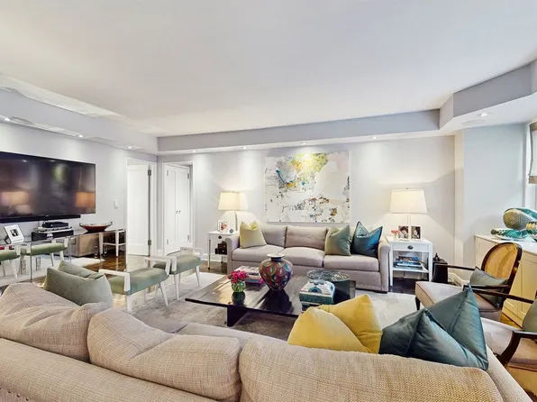 136 East 56th Street 16B image 2 of 10