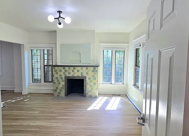 615 5th Ave N #A — Photo 3