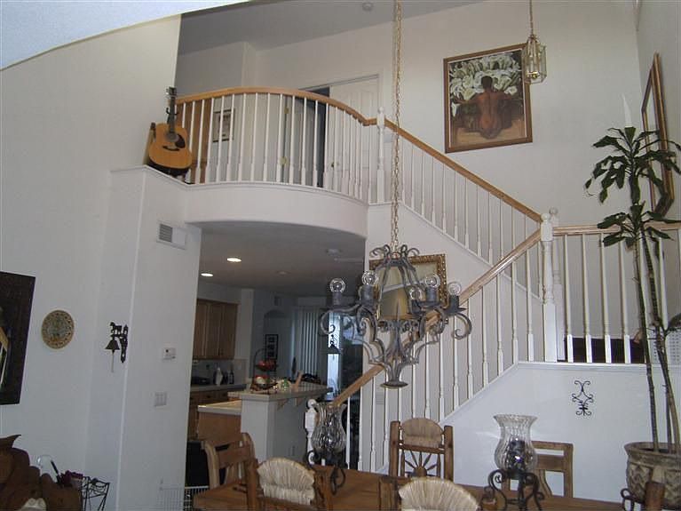 2nd image of 280 Ainger Cir