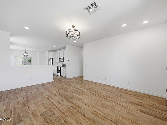 5th image of 17072 W ALICE Avenue
