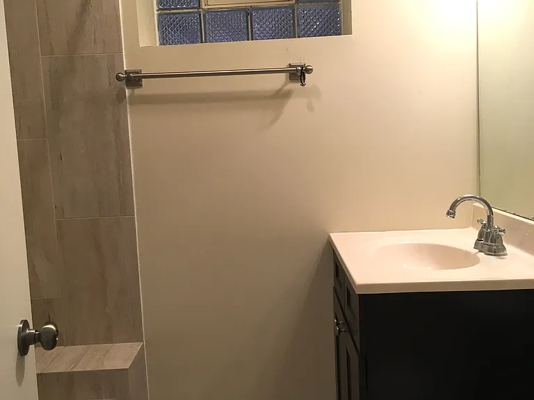 3214 W Argyle St #3 — Photo 5
