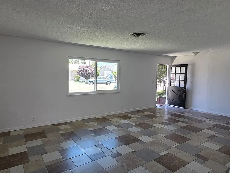 26111 Doverwood Pl — Photo 4