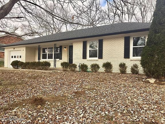 2nd image of 440 Robin Wood Dr
