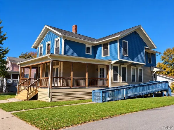 526 W Seneca St, Ithaca, NY 14850