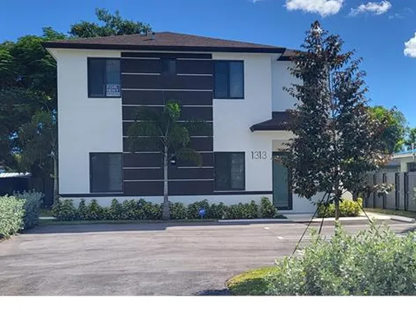 1313 NW 6th Ave, Florida City, FL 33034