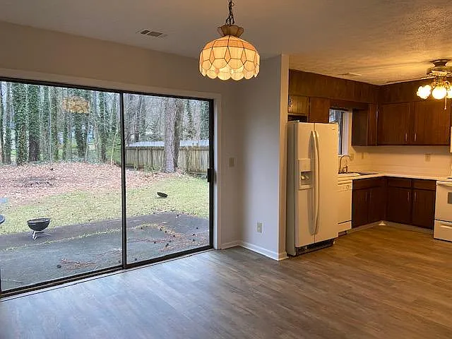 1576 Spender Dr — Photo 9