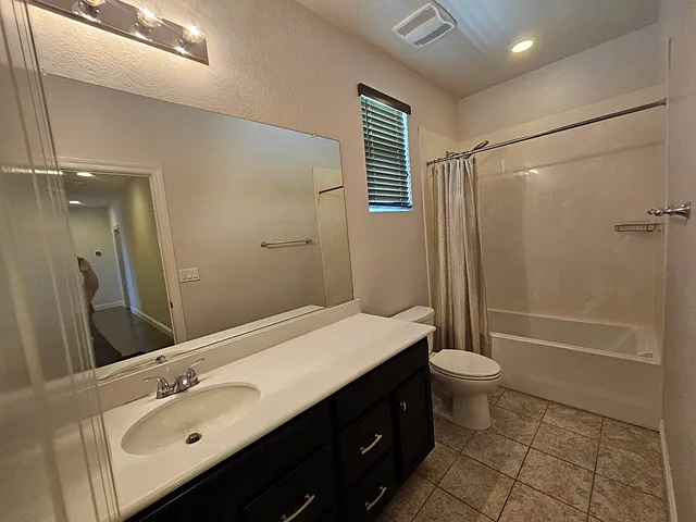 914 Wilderness Way — Photo 13