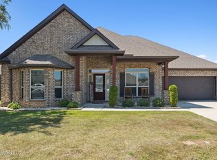 6678 Sugarcane Cir, Ocean Springs, MS 39564