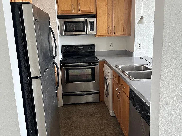 5330 Pershing Ave #503 — Photo 4