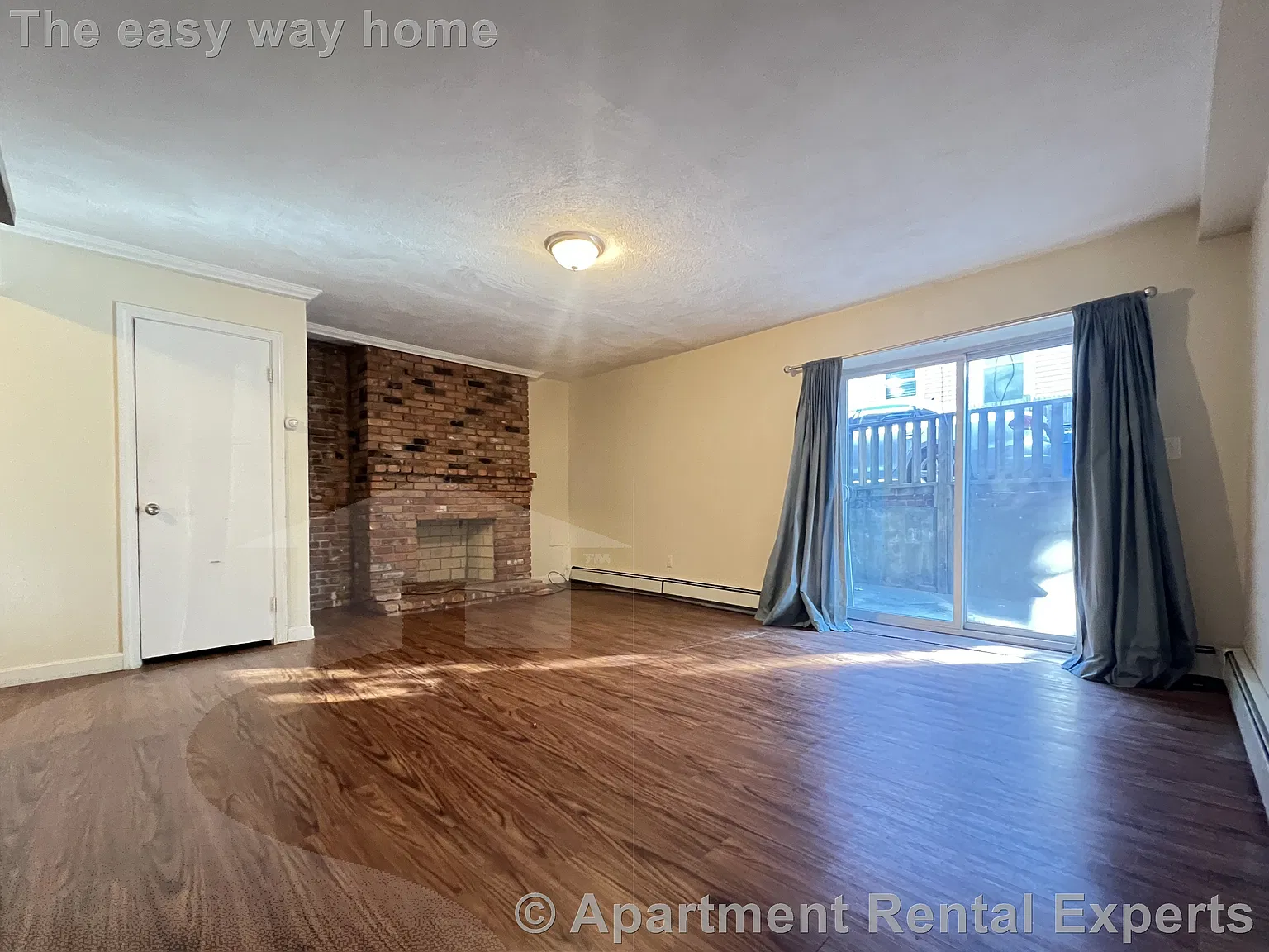 3 bed, 1.5 bath, $3,650 — Photo 2
