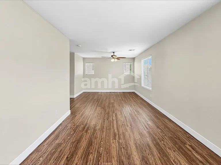 9438 Havasu Canyon Ave — Photo 11
