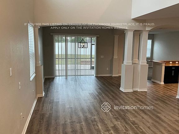 4th image of 8311 Round Leaf Ln