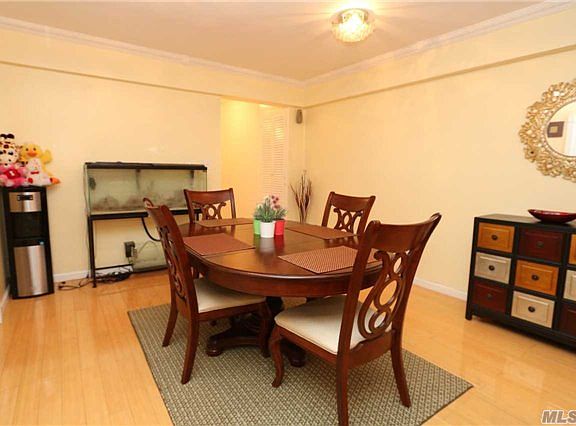 4th image of 84-01 Main St APT 720