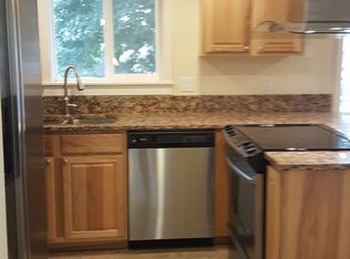 841-853 NE 30th Ct, Gresham, OR 97030