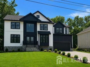 80 Gaywood Ave, Colonia, NJ 07067