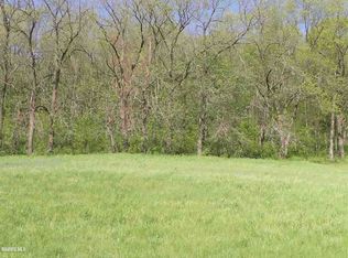 63 Heatherdowns Ln, Galena, IL 61036