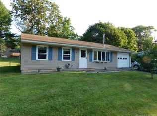 5 Chestnut Ln, Ledyard, CT 06339