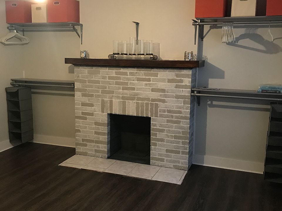 1st image of 231 Parsons Ave