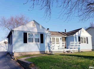 614 5th St, Colona, IL 61241