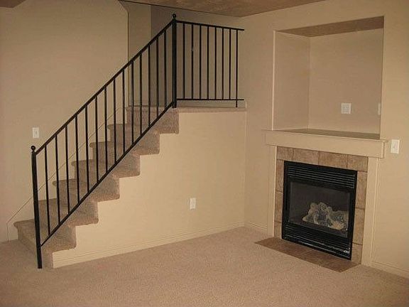 2nd image of 464 Park Oak Pl