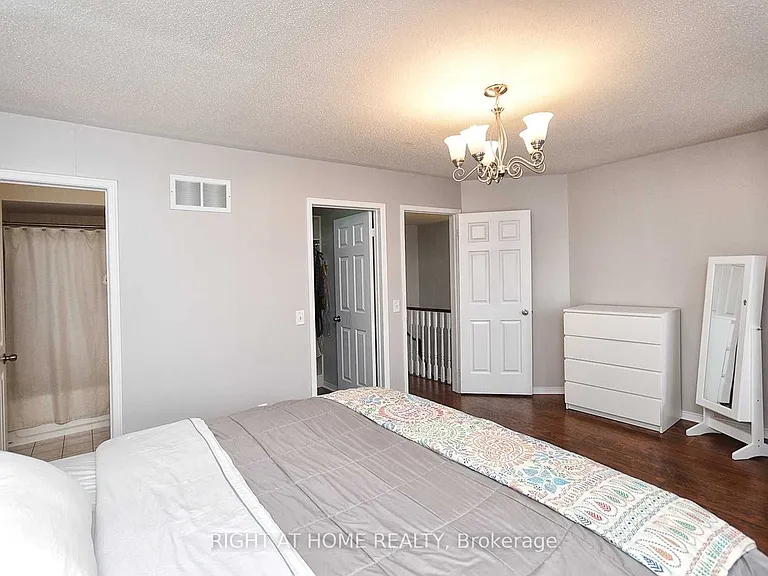 7240 Village Walk — Photo 12