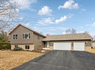 803 Reo Rd, Watertown, MN 55388