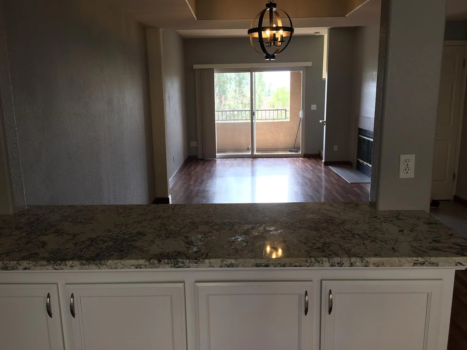 537 Tower Hill Ave — Photo 3