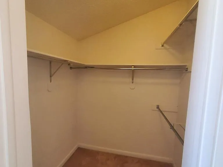 552 Observatory Dr — Photo 15