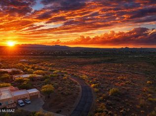 770 E Canyon Rock Rd, Green Valley, AZ 85614