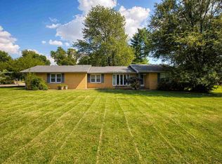 6015 Oak Hill Rd, Evansville, IN 47711