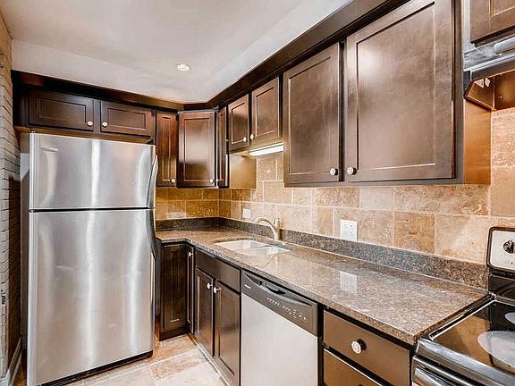 3rd image of 40 E 9th St APT 1104