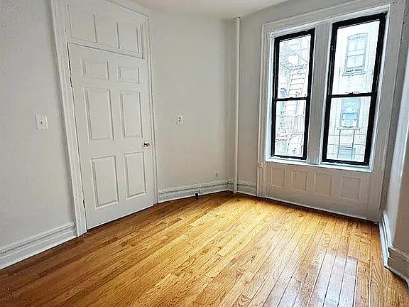 5th image of 2224 Amsterdam Ave #66