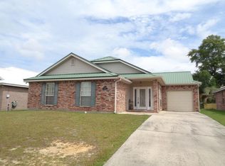 111 Teddy Ln, Picayune, MS 39466