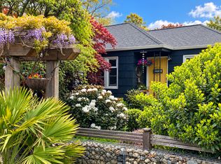 11639 1st Ave NW, Seattle, WA 98177