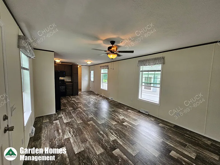 401 Peck Rd #13 — Photo 4