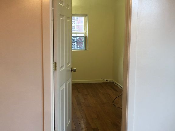 2nd image of 509 Martin Luther King Dr #2
