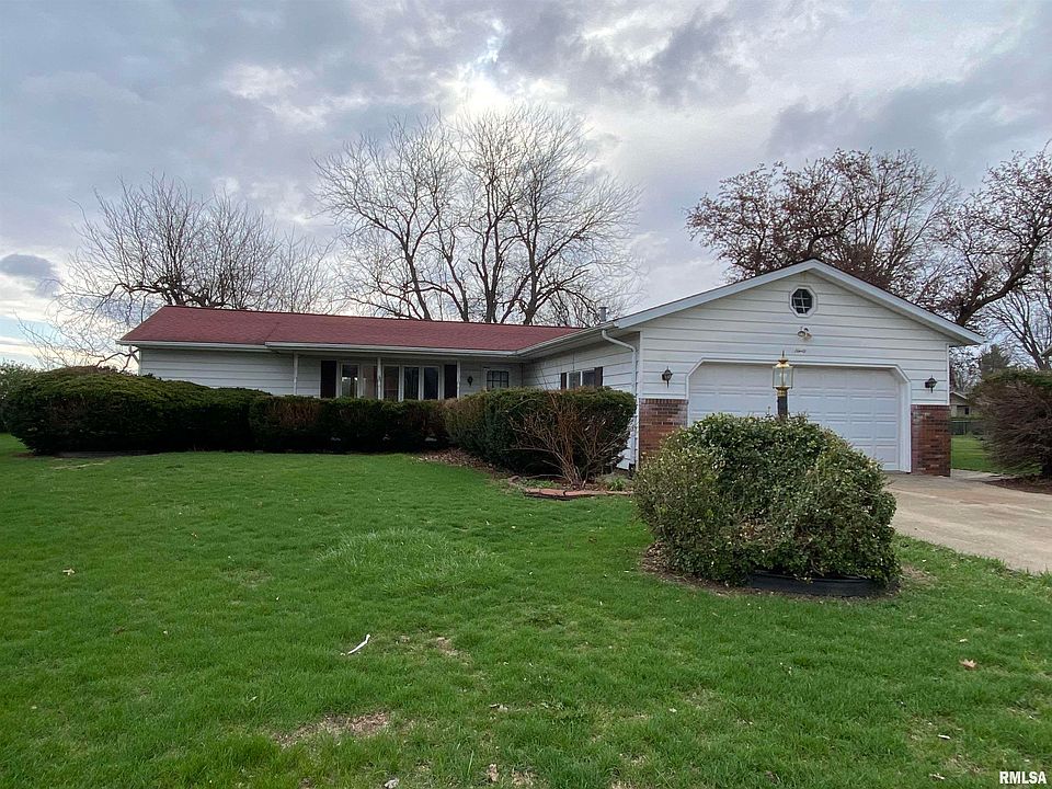 1st image of 90 Banyan Dr