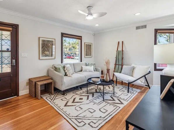 108 Brush St Unit B, Alameda, CA 94501