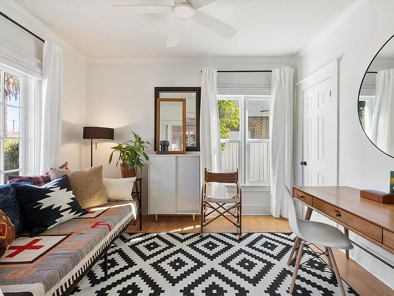 905 E Coronado Rd #2 — Photo 11
