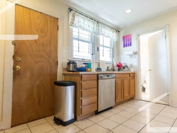 23 Claymoss Rd #A3, Brighton, MA 02135