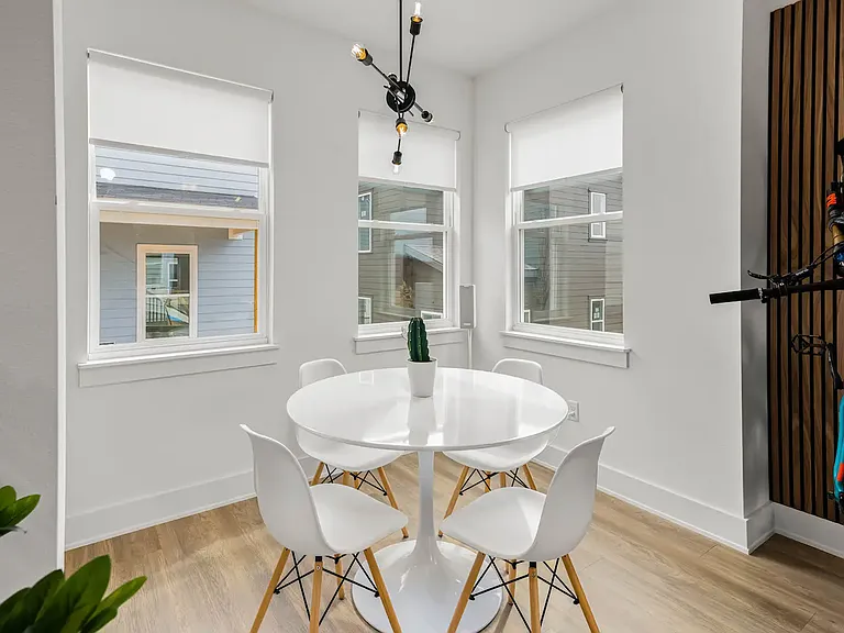 3057 W Tulsa St — Photo 11