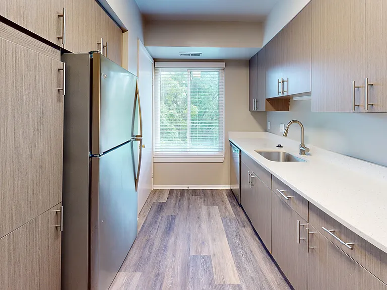 Seneca Place — Photo 106
