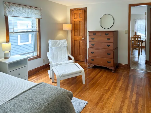 354 Humphrey St #2L, New Haven, CT 06511